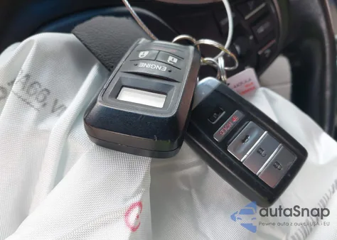 2015 Acura Rlx из США, поврежденный, VIN JH4KC1F58FC000679